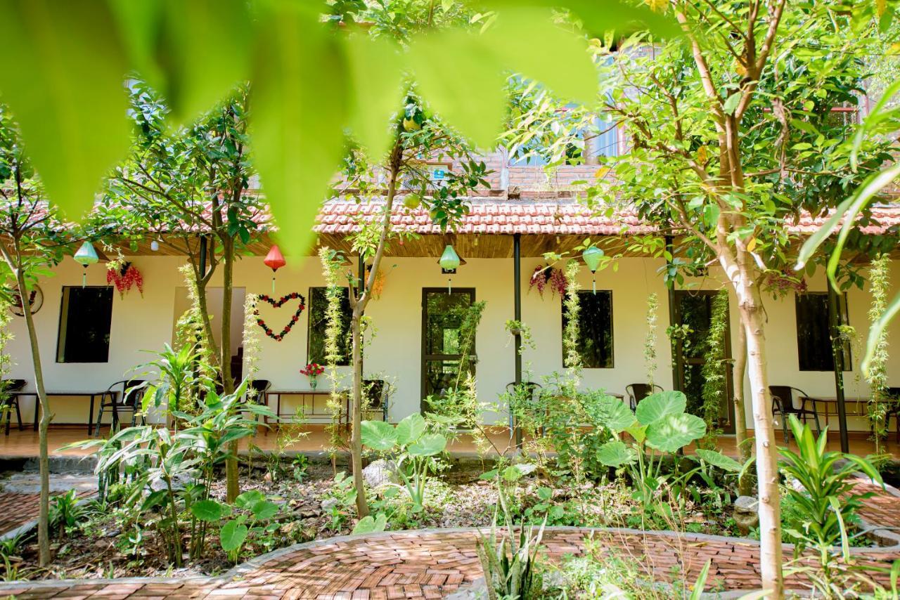 Ali Homestay ニンビン エクステリア 写真