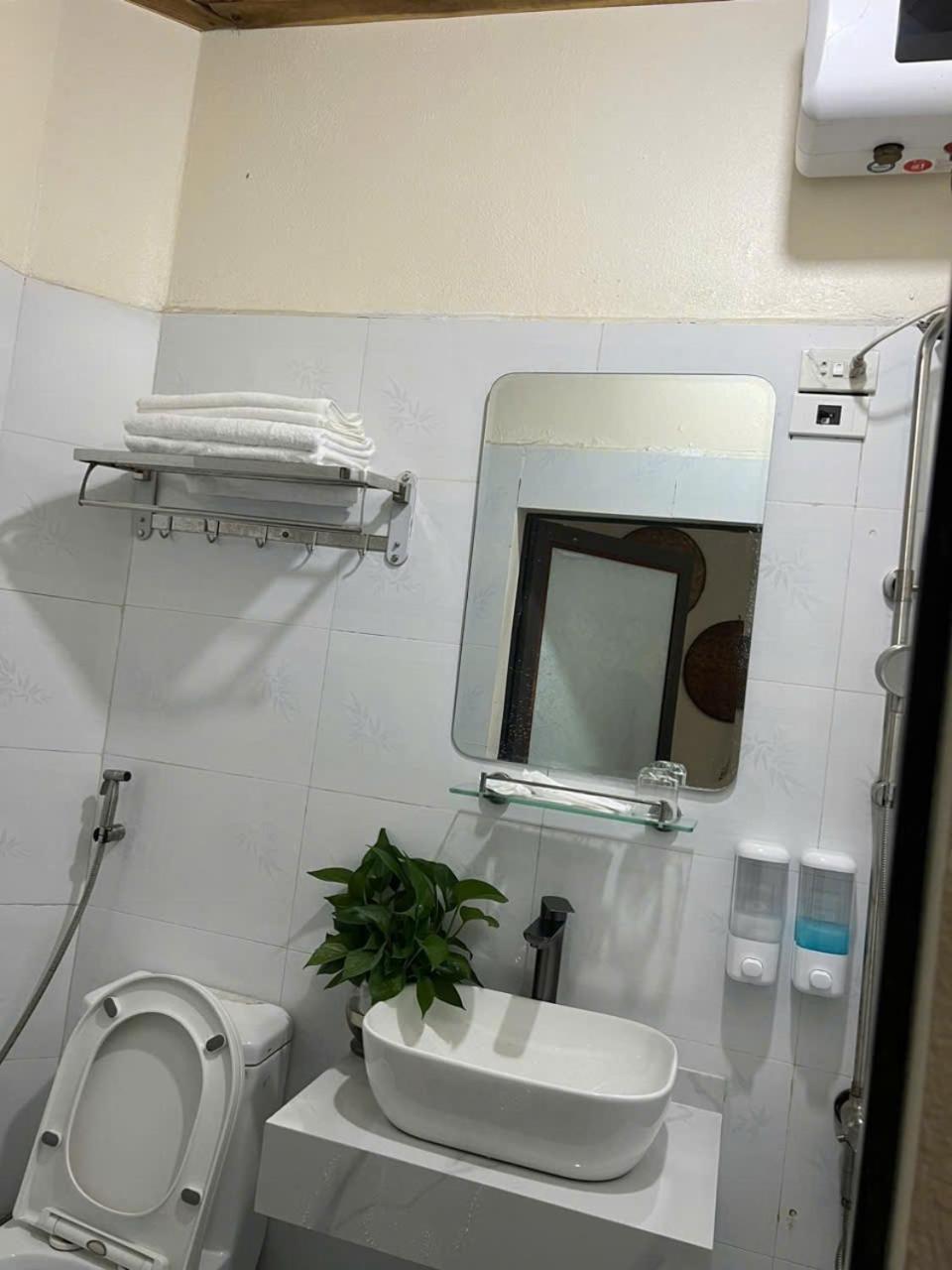 Ali Homestay ニンビン エクステリア 写真